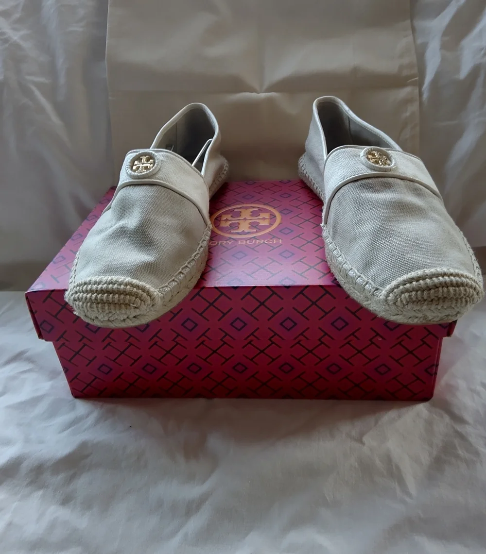 NWOT Tory Burch 'Lacey' Cream & Khaki Canvas Espadrilles with Logo Medallion